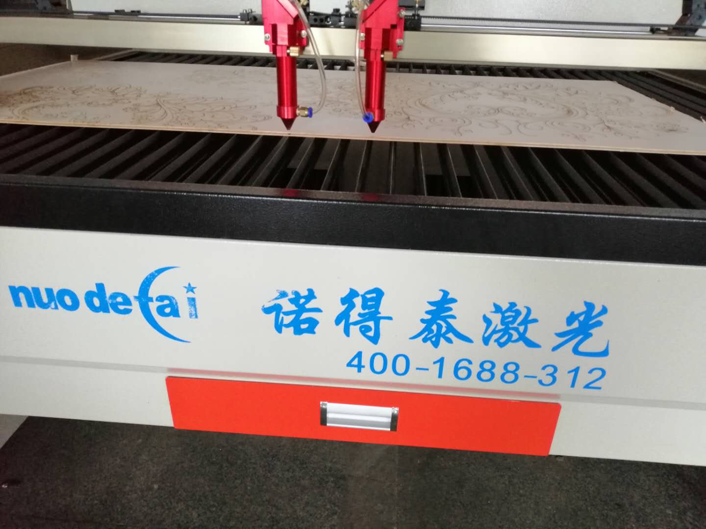 小型激光切割機